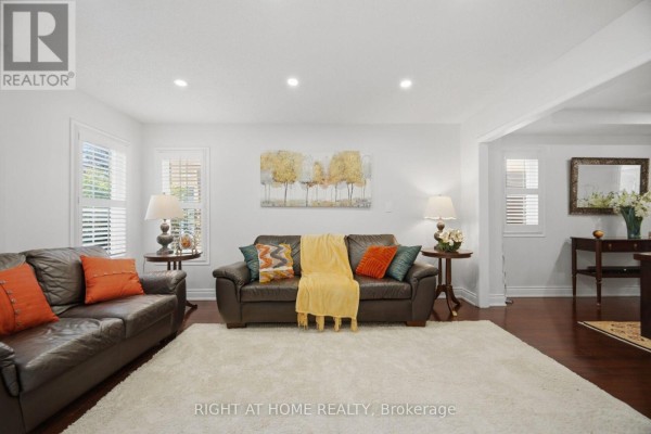 6379 Alderwood Trail, Mississauga, ON L5N6W9 Photo 5