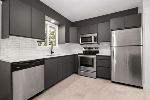 63797 Beech Avenue, Hope, Hope, BC, photo 3