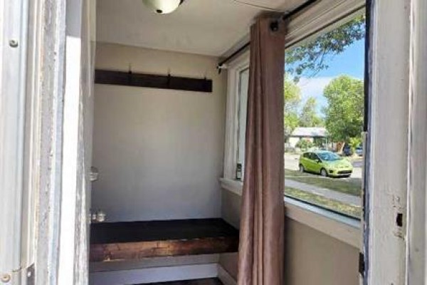 4pc Bathroom - 638 12a Street N, Lethbridge, AB T1H2J9 Photo 4