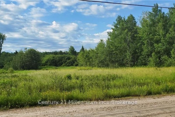 638 Chenier Road, Papineau Cameron, ON, photo 2