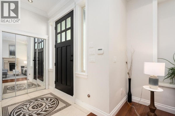 6387 Prince Albert Street, Vancouver, BC V5W3E7 Photo 5