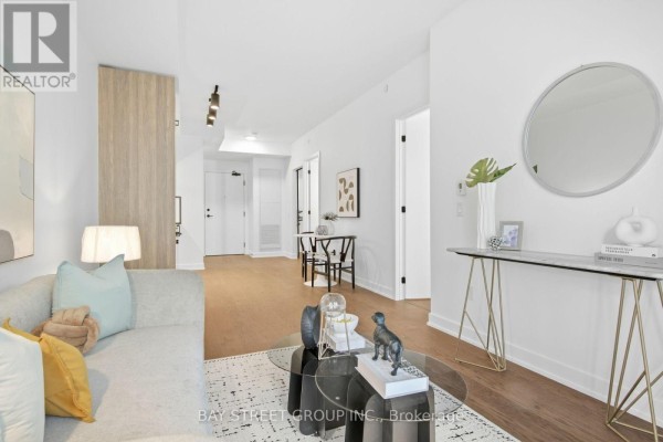 Primary Bedroom - 639 - 91 Montclair Avenue, Toronto, ON M5P0B1 Photo 3