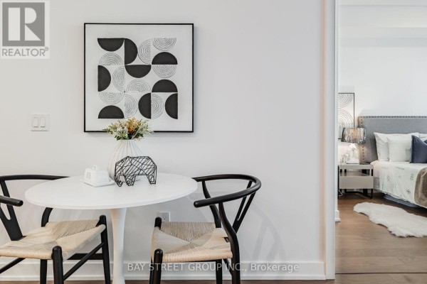 Den - 639 - 91 Montclair Avenue, Toronto, ON M5P0B1 Photo 4