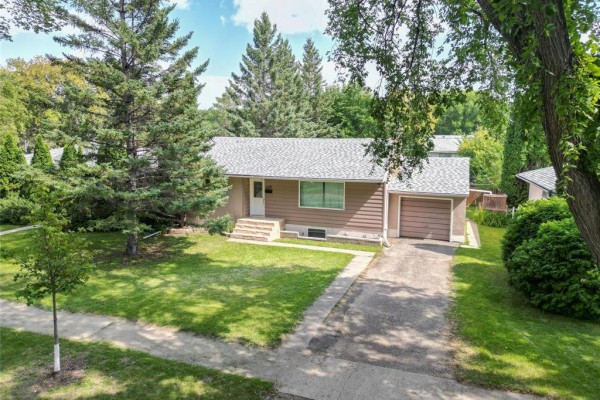 639 21st Street, Brandon, MB R7B1P6 Photo 2