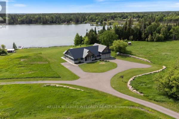 639 Loney Lake Road, Lanark Highlands, ON, photo 2