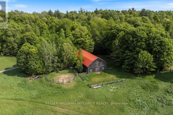 639 Loney Lake Road, Lanark Highlands, ON K0A3L0 Photo 4