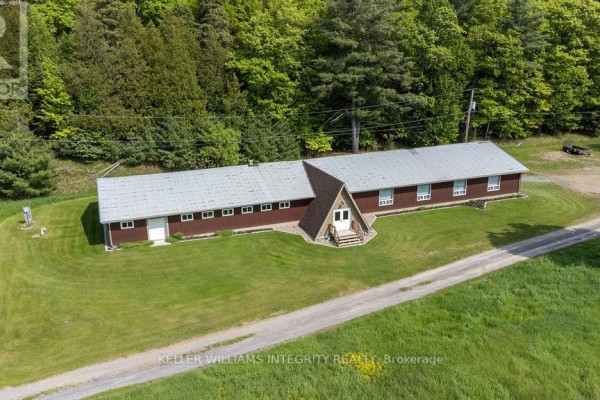 639 Loney Lake Road, Lanark Highlands, ON K0A3L0 Photo 5