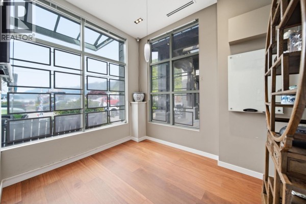 6392 Bay Street, West Vancouver, BC, photo 3