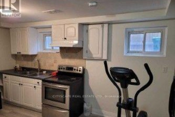 6393 Chaumont Crescent, Mississauga, ON L5N2M7 Photo 3