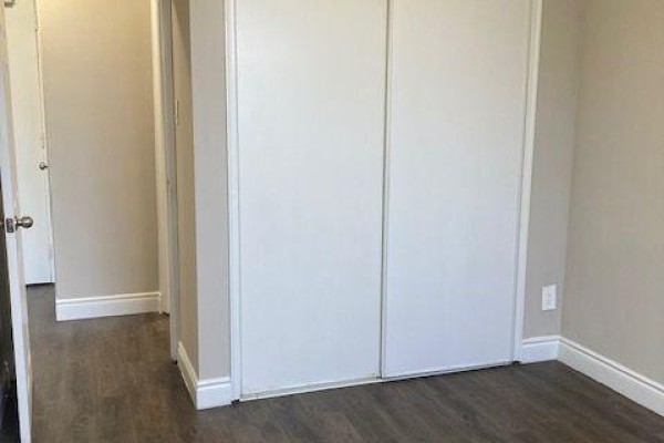 639d - 468 Ottawa Street, Hamilton, ON L8H4A6 Photo 5