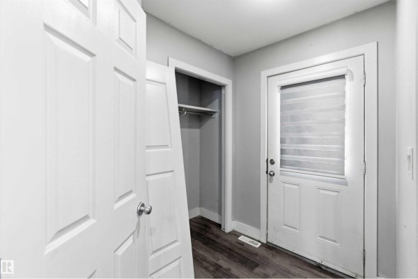 Dining room - #64 120 Magrath Rd Nw, Edmonton, AB T6R0C6 Photo 2