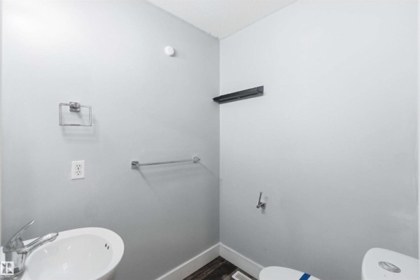 Primary Bedroom - #64 120 Magrath Rd Nw, Edmonton, AB T6R0C6 Photo 4