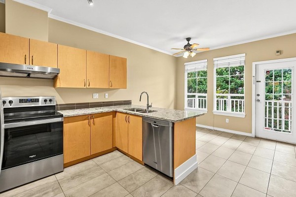 64 14952 58 Avenue, Surrey, BC V3S9J2 Photo 3