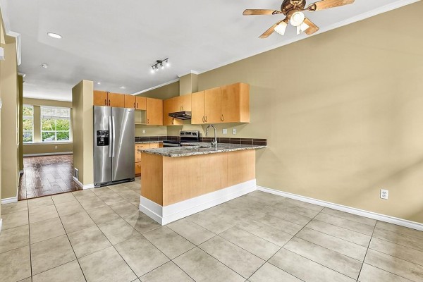 64 14952 58 Avenue, Surrey, BC V3S9J2 Photo 4