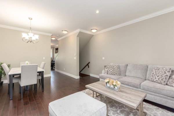 64 6383 140 Street, Surrey, BC V3W0E9 Photo 3