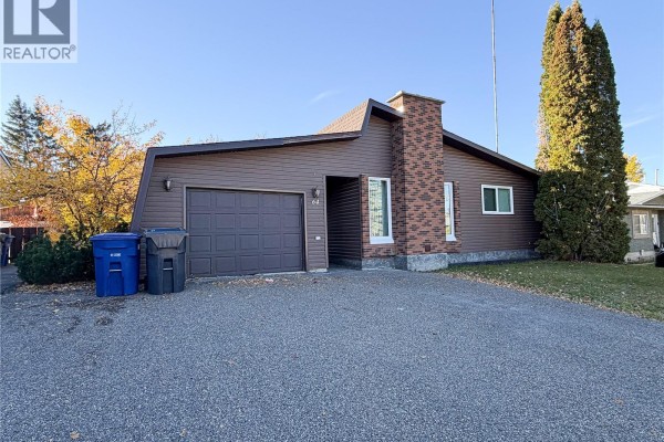 Residential for sale at 64 Dunfield Crescent, Meadow Lake, SK - MLS® Utbf3b