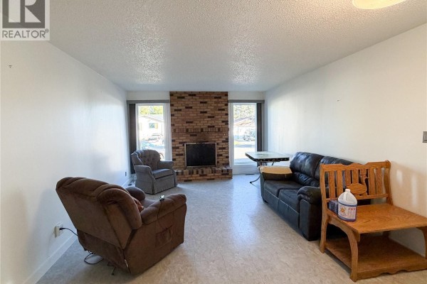 64 Dunfield Crescent, Meadow Lake, SK, photo 2