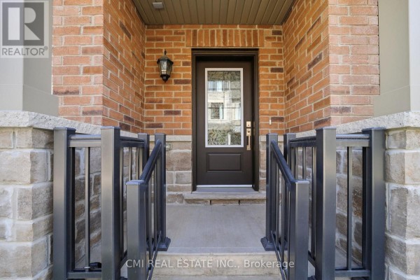 Dining room - 64 Folcroft Street, Brampton, ON L6Y0B6 Photo 4