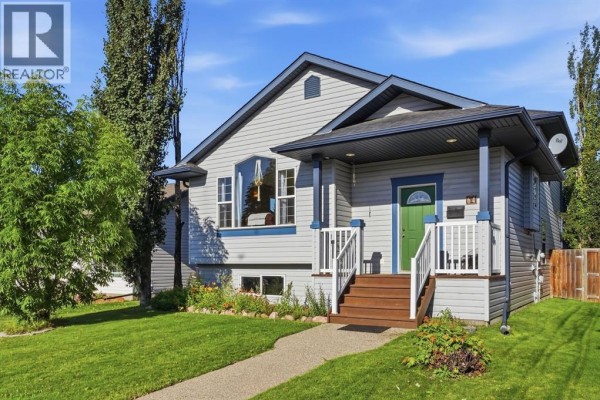 64 Garden Road, Lacombe, AB, photo 2