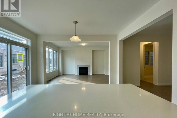 64 Gemini Drive, Barrie, ON L9J0P8 Photo 5