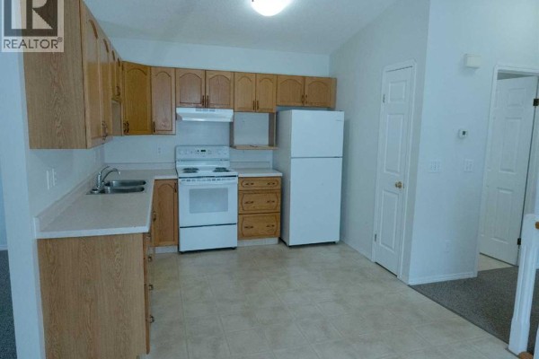64 Valleyview Drive Sw, Medicine Hat, AB T1A8N6 Photo 4
