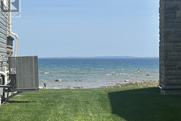 Loft - 64 Waterview Road, Wasaga Beach, ON L9Z0E9 Photo 3