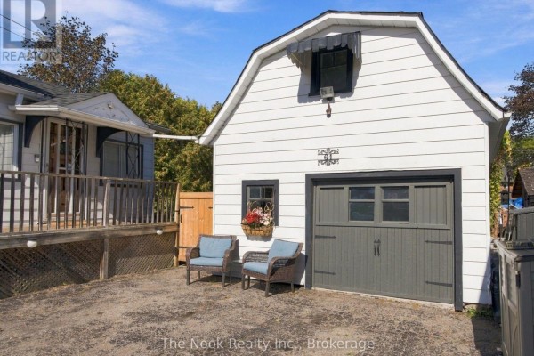 64 Wellington Street, Clarington, ON, photo 2