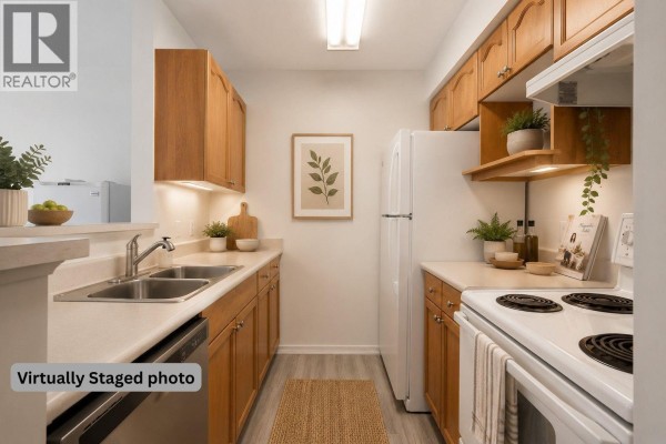 Living room - 640 3 Street Sw Unit# 406, Salmon Arm, BC V1E2R3 Photo 5