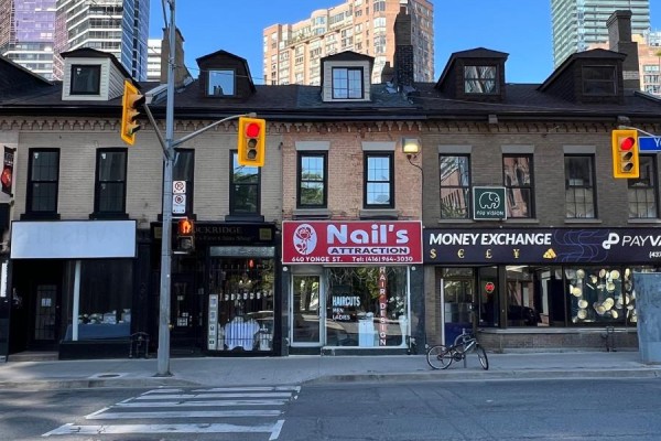 640 Yonge Street, Toronto, ON M4Y1Z8 Photo 2