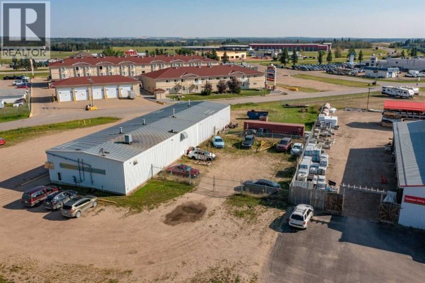 6403 44 Avenue, Ponoka, AB T4J1K8 Photo 4