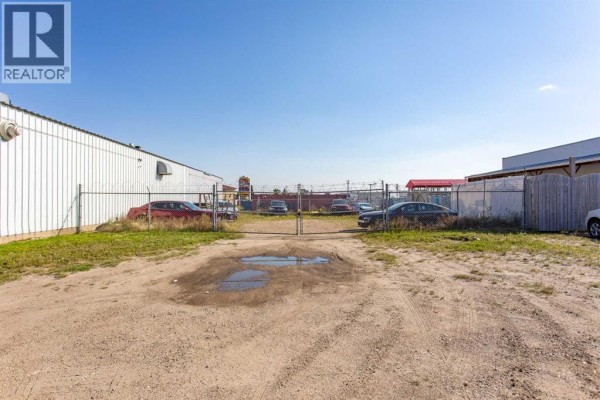 6403 44 Avenue, Ponoka, AB T4J1K8 Photo 5