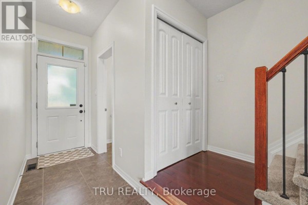 641 Sunburst Street, Ottawa, ON K1T0L1 Photo 3