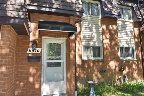 4pc Bathroom - 6410 Thornberry Crescent, Windsor, ON N8T2W9 Photo 2