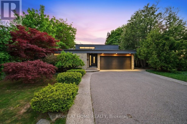 6415 Dunray Court, Mississauga, ON L5N1E7 Photo 2