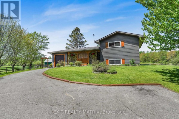 6416 Saumure Road, Ottawa, ON, photo 2