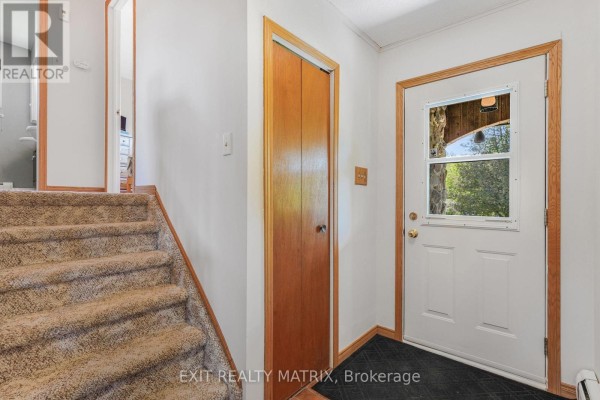 6416 Saumure Road, Ottawa, ON, photo 3