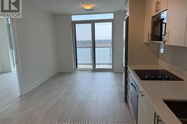 642 - 2545 Simcoe Street N, Oshawa, ON L1L0W3 Photo 3