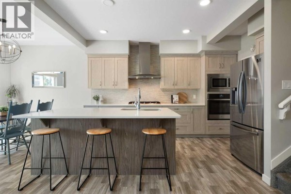 Kitchen - 642 Kingsmere Way Se, Airdrie, AB T4A0X7 Photo 4
