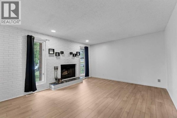 Dining room - 642 Lakewood Road E, Brooks, AB T1R0L2 Photo 4
