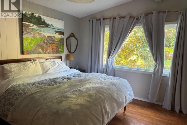Primary Bedroom - 6420 Chatham Ave, Port Hardy, BC V0N2P0 Photo 3