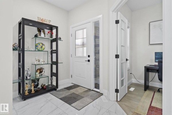 Den - 6423 175 Av Nw, Edmonton, AB T5Y4A8 Photo 4