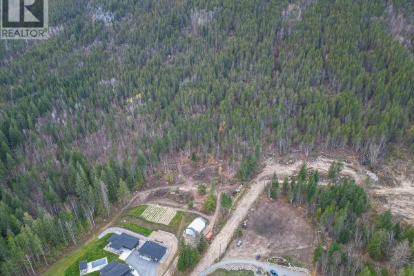 6425 1 Avenue Nw Lot# 1, Salmon Arm, BC V1E3B2 Photo 5