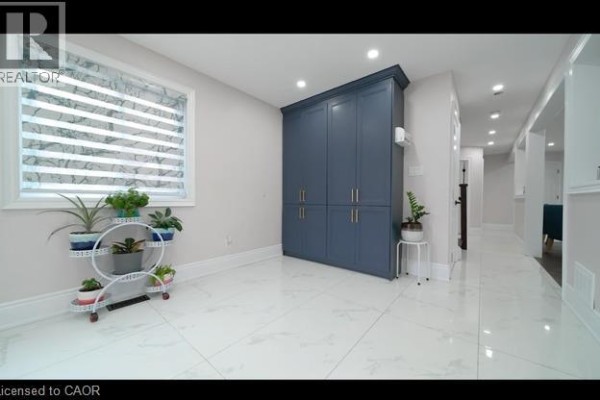 2pc Bathroom - 643 Doon South Drive, Kitchener, ON N2P2X5 Photo 3