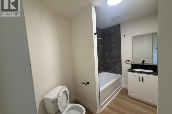 643 Pierre Unit# 4, Windsor, ON, photo 2