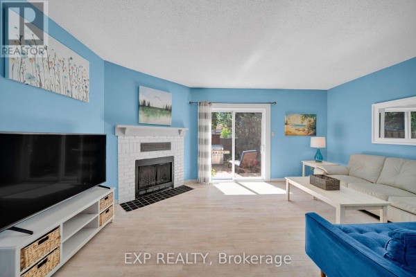 6431 Timothy Court, Ottawa, ON K1C3E5 Photo 5