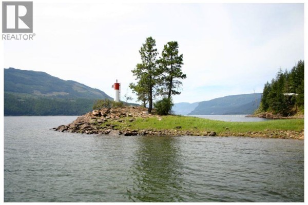 6432 Sunnybrae Canoe-point Road Lot# 5, Tappen, BC V0E2X1 Photo 2
