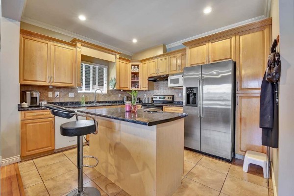 6436 141a Street, Surrey, BC V3W1R5 Photo 5