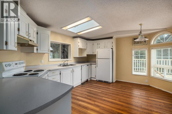 6439 Farmers Drive, Kelowna, BC, photo 3