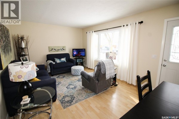 Bedroom - 644 1st Street W, Shaunavon, SK S0N2M0 Photo 4