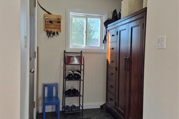 Utility room - 644 Oxford Street, Sarnia, ON N7T6Z5 Photo 2